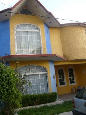  Avisos dse propiedades en Mexico en Ecatepec |  Preciosa casa con 3 recamaras cerca de plaza Las Am&eacute;ricas, G&aacute;nela cocina integral,sala comedor, recibidor, vestidor, closets, dos ba&ntilde;os