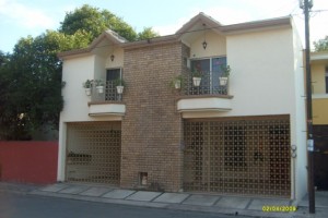  Avisos dse propiedades en Mexico en Monterrey |  Amplia residencia en Villa del Rio, Recientemente remodelada