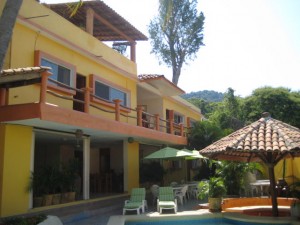 Maricela Ramirez Soto Avisos dse propiedades en Mexico en Jos&eacute; Azueta |  Villa  vacacional 8 recamaras 25 personas ixtapa, Villa cupatitzio