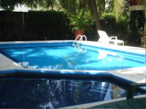  Avisos dse propiedades en Mexico en Acapulco de Ju&aacute;rez |  IXTAPA RABIORCADOS LAS PALMAS, SE RENTA CASA