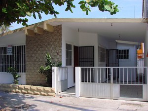 Barbara  Avisos dse propiedades en Mexico en Veracruz |  * En Renta casa para consultorios / oficinas * virginia * boca del rio * , Excelente ubicacion comercial 