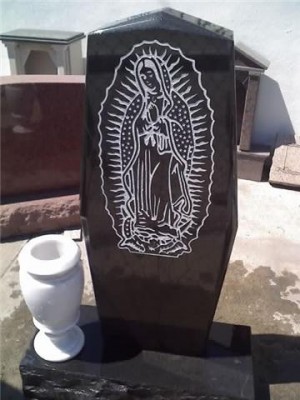 Gustavo Velasco Avisos dse propiedades en Mexico en Tijuana |  Lapidas y Monumentos VC, Lapidas y monumentos de marmol y granito natural