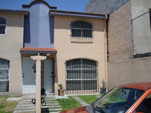 Esteban Avisos dse propiedades en Mexico en Toluca |  VENDO CASA EN TOLUCA, Fraccionamiento Campo Real 2