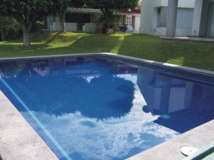Fernando Hoyos Avisos dse propiedades en Mexico en Cuernavaca |  Rento preciosa casa en Condominio para Fin de Semana, En Fraccionamiento Residencial con todos los servicios