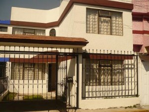 OSVALDO CHAVEZ Avisos dse propiedades en Mexico en Toluca |  VENDO CASA EN TOLUCA, EXCELENTE CASA UBICADISIMA