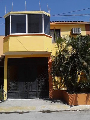 Maricela Ramirez Soto Avisos dse propiedades en Mexico en Jos&eacute; Azueta |  Casa en la puerta ixtapa ( vacacional ), Casa para 10 personas