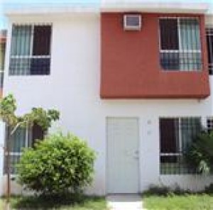 claudia lopez Avisos dse propiedades en Mexico en Canc&uacute;n |  rento casa en paraiso villas sm 501, HERMOSA CASA