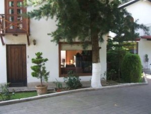  Avisos dse propiedades en Mexico en �lvaro Obreg&oacute;n |  CASA EN VENTA DESIERTO DE LOS LEONES, AV TOLUCA, AMEYALCO, 3 Recs la Principal C/Ba&ntilde;o y Jacuzzi 3.5 Ba&ntilde;os Sala C/Terraza y Chimenea