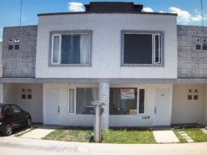  Avisos dse propiedades en Mexico en Lerma |  Rento Casa Preciosa a 5 minutos Aeropuerto de Toluca y a 10 minutos de Santa Fe, Casa equipadisima con Salon de Fiestas , Alberca y Seguridad 24 Hrs